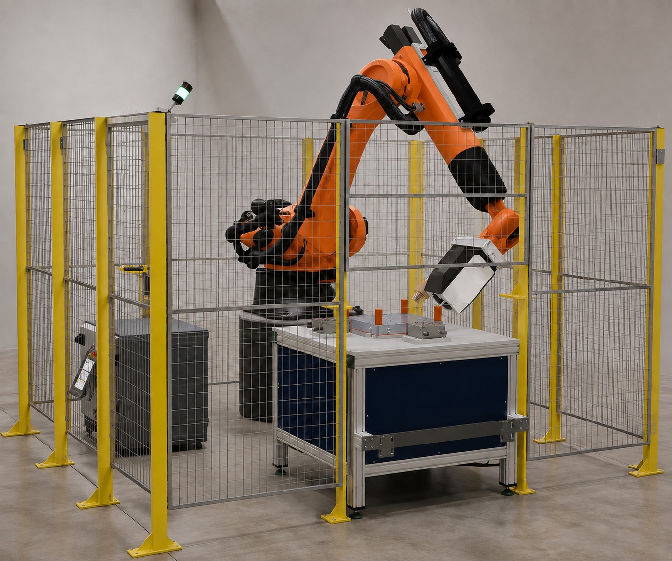 FAMIC automated cell with robot and safety enclosure